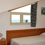 Szálloda Isolabella Foce Varano