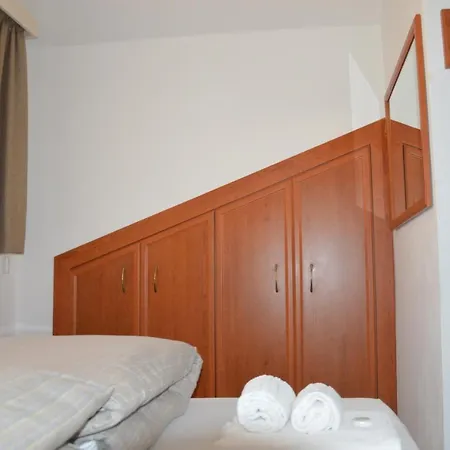 Isolabella Hotel *