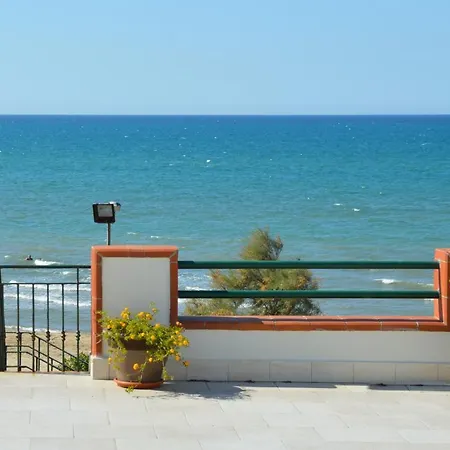 Hotel Isolabella 3*