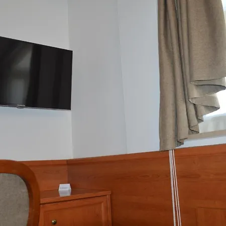 Hotel Isolabella Foce Varano