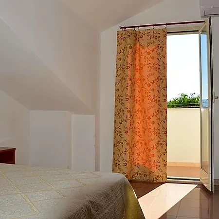 Isolabella 3*