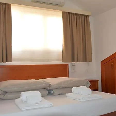 Hotel Isolabella Foce Varano