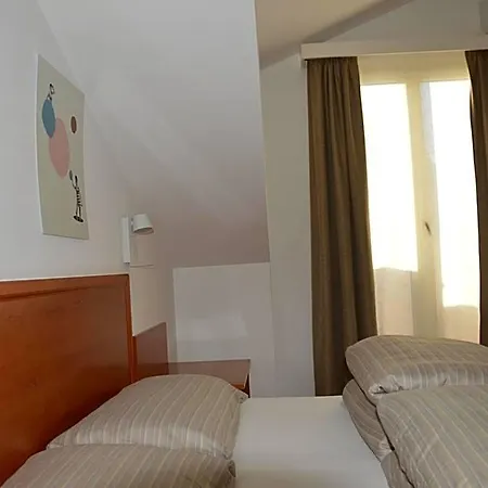 Isolabella Hotel 3*