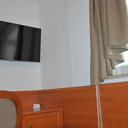 Isolabella Hotel